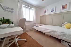 Bedroom - click for photo gallery